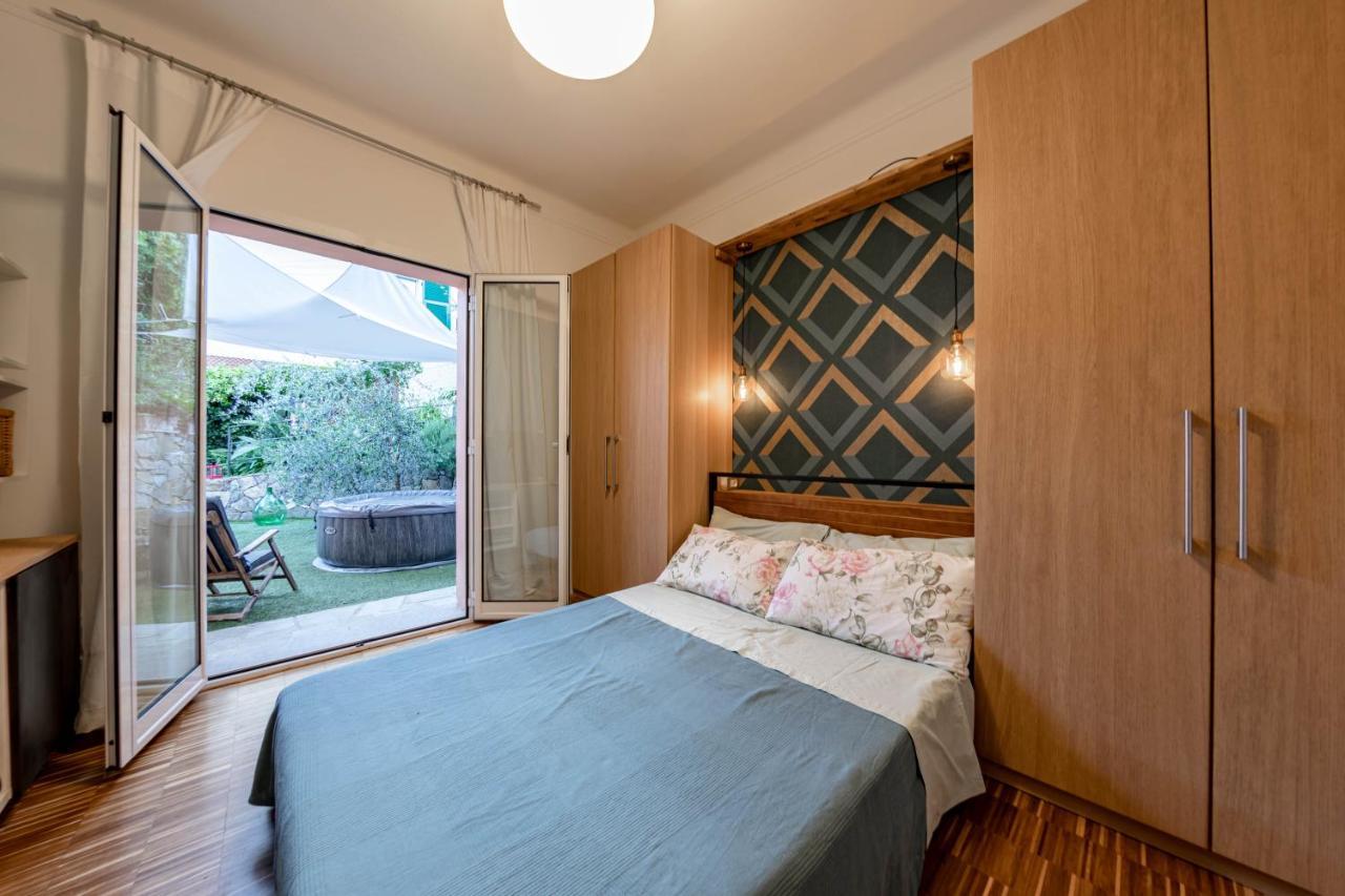 H11 Country Lux - Jacuzzi - Sanremo - Garden Appartement Buitenkant foto